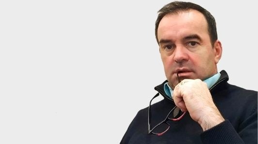 Η Μελόνι και η δημοκρατία στα μέτρα των ελίτ - Γράφει ο Δημήτρης Απόκης