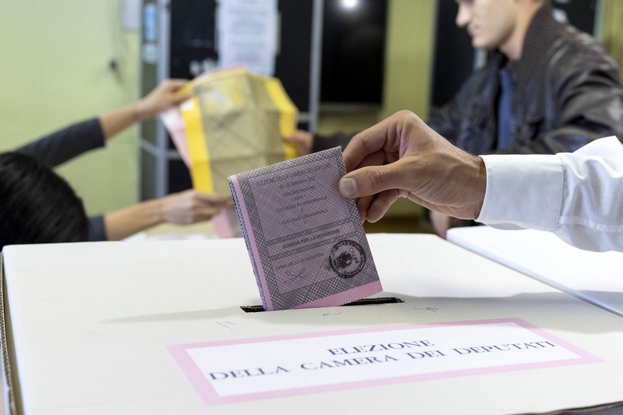 Ιταλία - Εκλογές: Νίκη του δεξιού συνασπισμού δείχνουν τα πρώτα exit polls