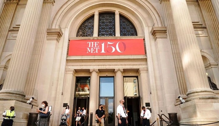 Δεκατρία εκατομμύρια και 27 αρχαιότητες χάνει το Μητροπολιτικό Μουσείο Νέας Υόρκης