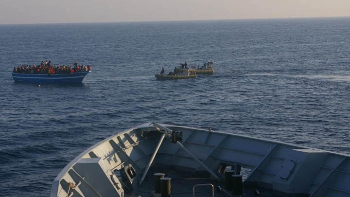 Almeno 8 migranti sono morti in un incidente in barca sull’isola italiana di Lampedusa