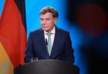 Βάντεφουλ: “Οι Ευρωπαίοι στέκουμε αλληλέγγυοι στο πλευρό της Δανίας και της Γροιλανδίας”-Απάντηση στους δασμούς των ΗΠΑ