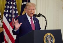 Τραμπ προς Ιράν: “Θα καταστραφείτε ολοκληρωτικά αν επιχειρήσετε να με δολοφονήσετε – 1.000 πύραυλοι είναι έτοιμοι”