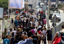 Ισπανία: Χιλιάδες μετανάστες παραμένουν στη Θέουτα