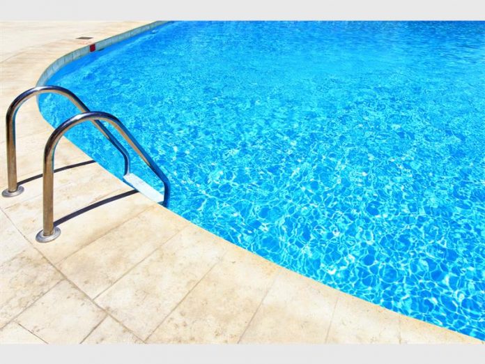 swimmingpool